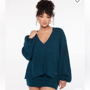 Evergreen Savage x Fenty oversized Sweater size M